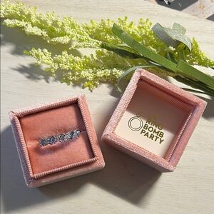 Bomb Party sapphire size 10